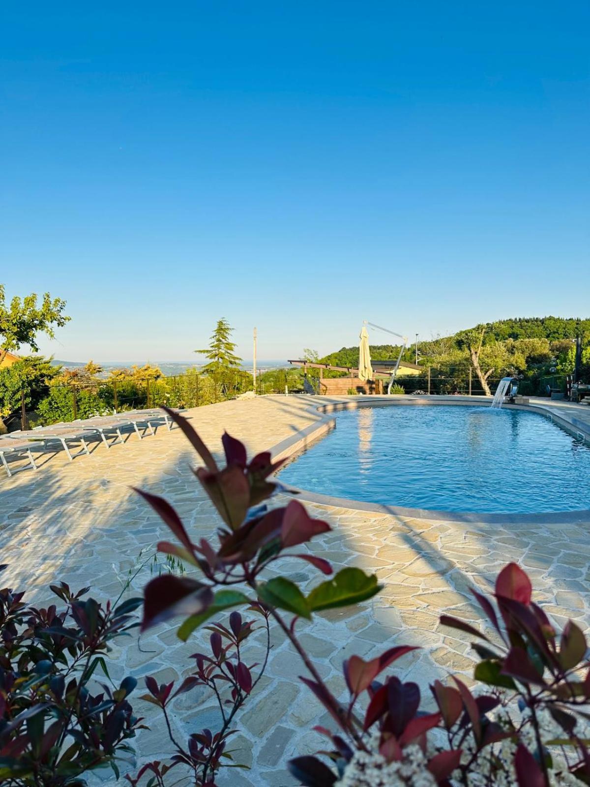 B&B Madonna Carradori Country Offagna Exterior foto